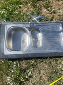 Kitchen sink & Kitchen Tap