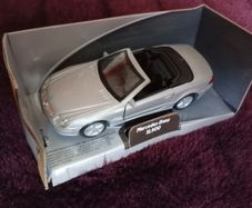 Mercedes SL 500 Model Car