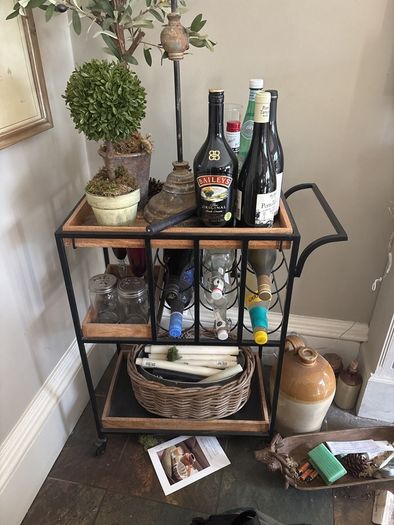 Drinks trolley with lamp and one topiary tree