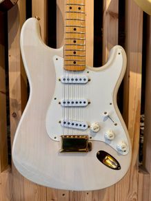 1988 Fender Stratocaster '57 Vintage Reissue Mary Kaye