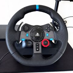 Logitech G29 Racing Wheel+ Pedals+Shifter/Like new