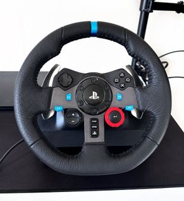 Logitech G29 Racing Wheel+ Pedals+Shifter/Like new