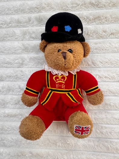 Keel Toys England Royal Palace Guard Bear Plush British Royal Guard approx. 22 cm. Used Please see photos