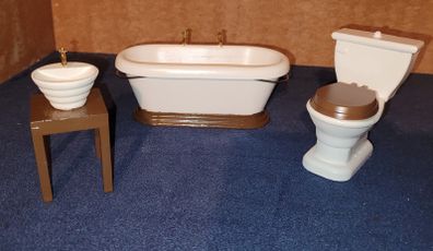 Dolls house wooden bathroom furniture