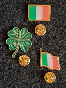 Irish badges, shamrock / tricolour.