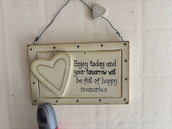Wall quotes