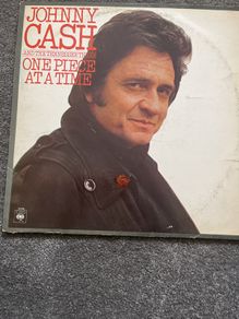 Johnny Cash - One Piece At A Time