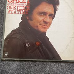 Johnny Cash - One Piece At A Time