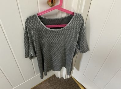 Grey mix top size 18