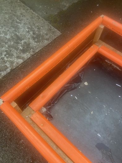 whelping box