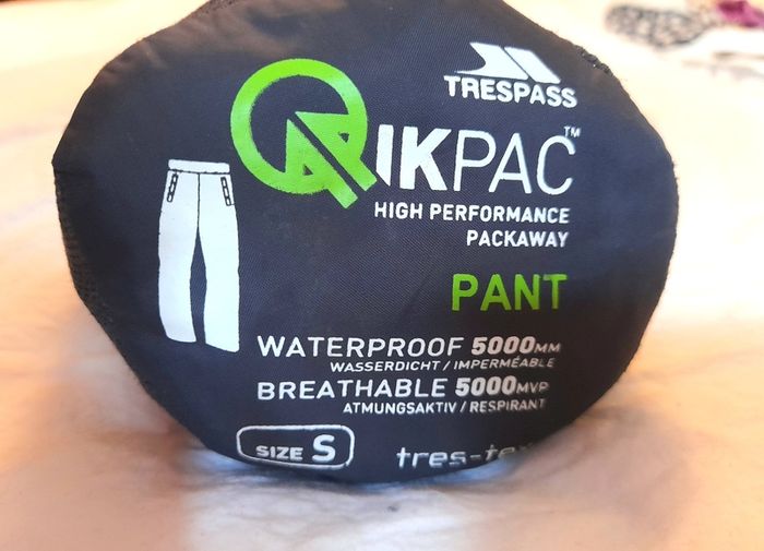 Tresspass Quickpac rain trousers Size S