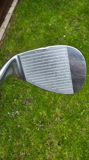 Golf wedge