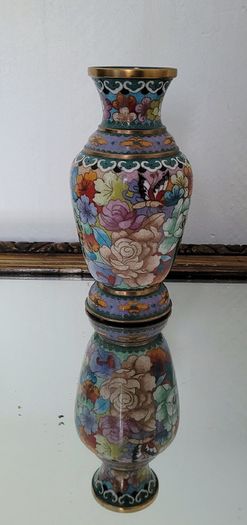 Vintage chinese cloisonne vase