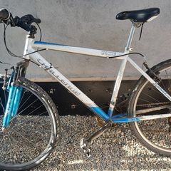 Free men's bike for parts