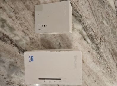 TP-Link (Extender + WIFI router)