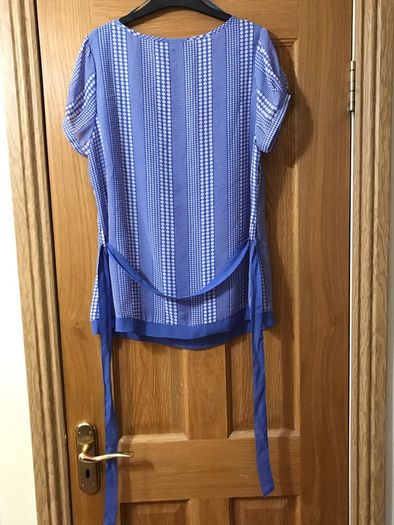 Ladies Top Size 14/16 with detachable ribbon belt