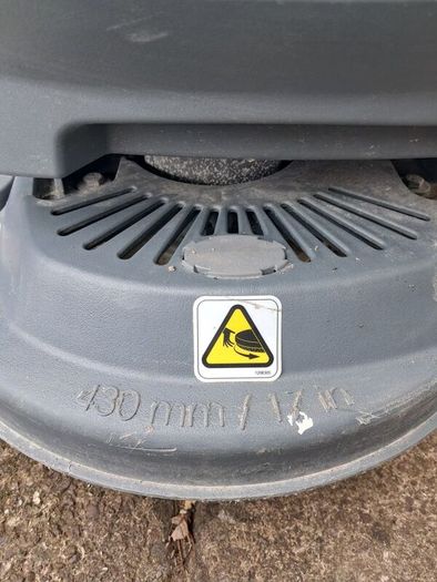 Scrubber dryer Tennant T300e