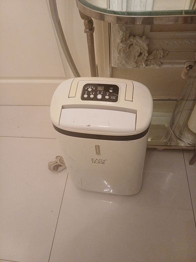 Eazy Dehumidifier