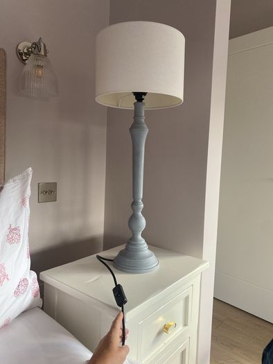 2 lamps