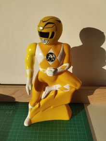 Power Rangers 1994 Bubble Bath Figure Yellow Ranger