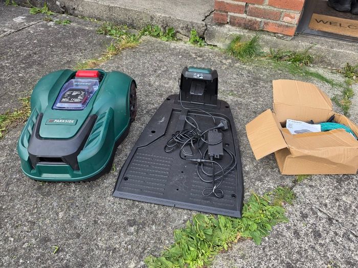 Parkside Robot Lawn Mower PMRA 20-li b2