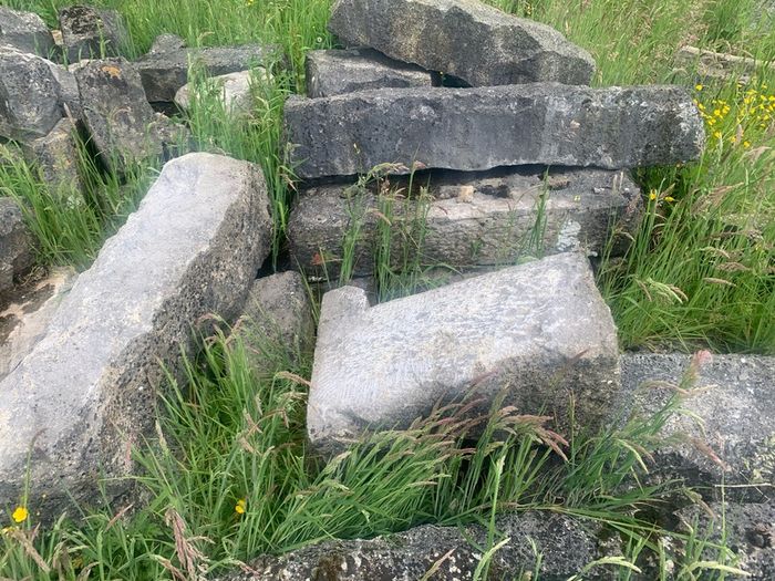 Building stone
