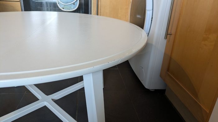 IKEA Kragsta Table