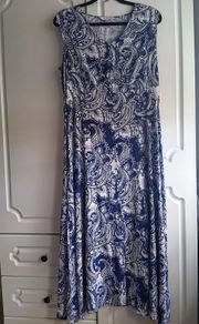 Julipa Sleeveless Midi Dress