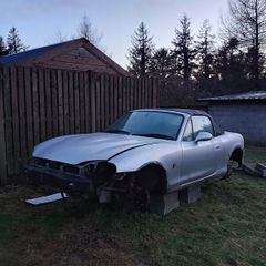 mazda mx5 breaking
