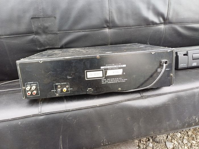 akai cd player