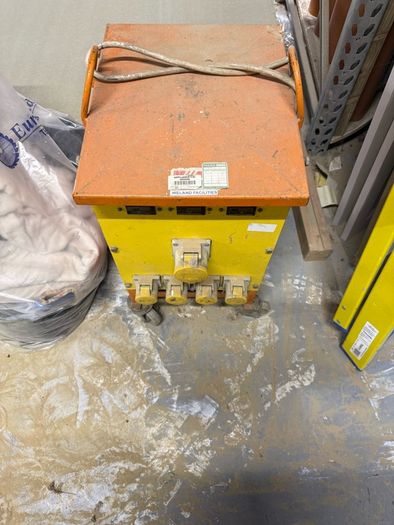 Single phase 110 transformer