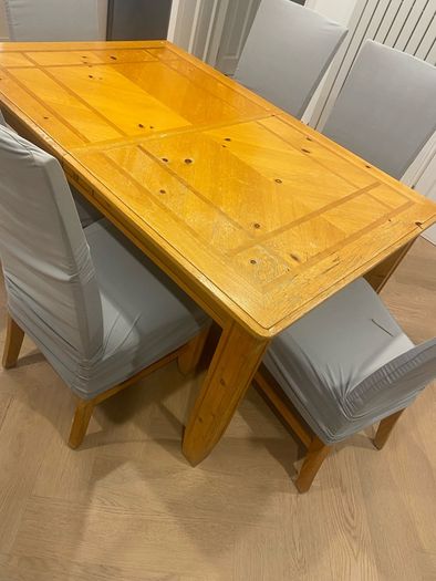Large Extendable Solid Wood Dining Table & 8 Chairs (Covers Included)