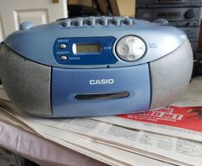Casio CD Radio Cassette Recorder Model CD-311S, Everything playing perfect, (CD,Radio & Tape Deck) in very good condition