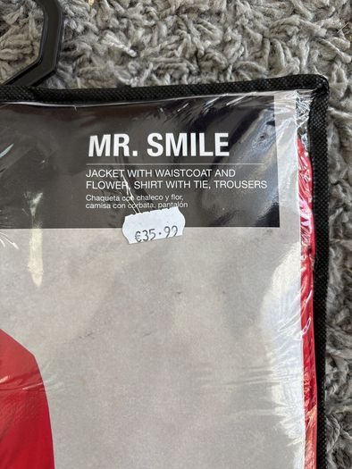 Halloween Costume: Mr Smile