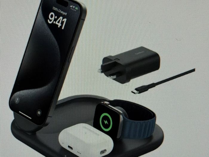 Apple Watch & Charging Station bundle