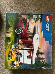 LEGO City Holiday Camper Van 60454 Brand New