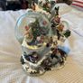 Christmas Snow Globe - plays music Image 2