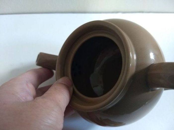 Stylish Small Teapot by Dudson Vitrified Stoneware, Hanley, England, Holds 300 ml, Half a Pint, A Lovely Utility Ware Piece