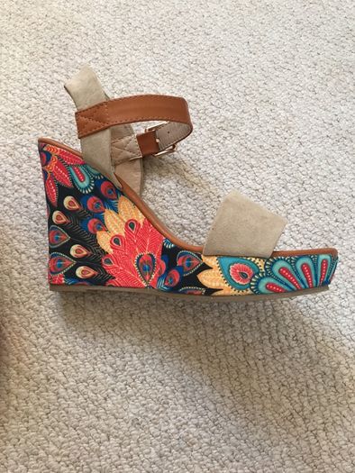 Shoes brand new