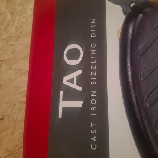 Cast iron sizzle plates