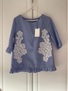 top Bnwt Lenny b top T1 button backed top blue & lace