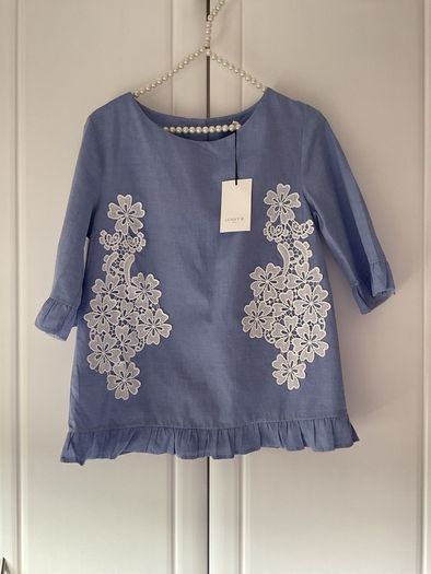 top Bnwt Lenny b top T1 button backed top blue & lace