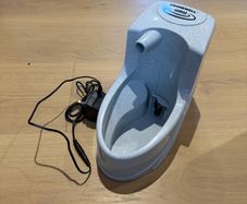 Pet Water Fountain Drinkwell Mini