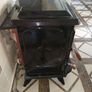 Stanley stove can heat up to 18 radiators. Image 4