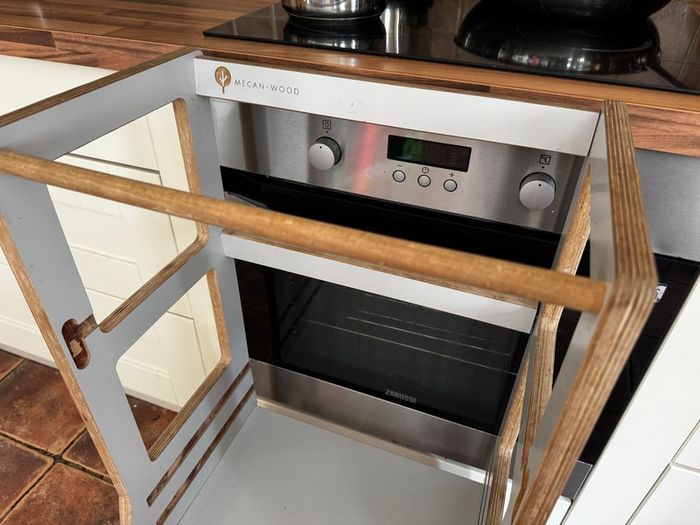 Kitchen Helper - adjustable height