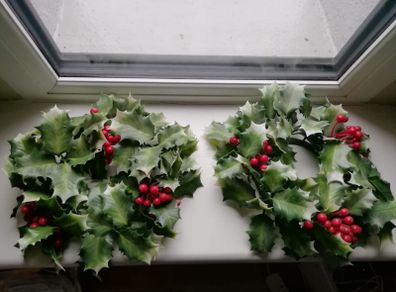 Fake holly decorations x 2