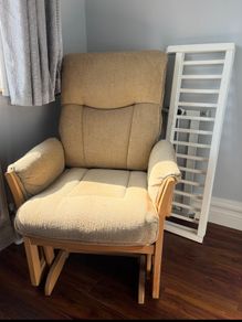Nursery Feeding Chair