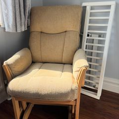 Nursery Feeding Chair