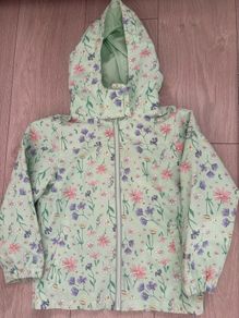 Light raincoat for 6-7 years old girl