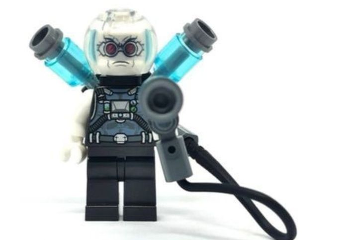 Lego Mr FREEZE Minifigure Lego Batman Lego Minifigure